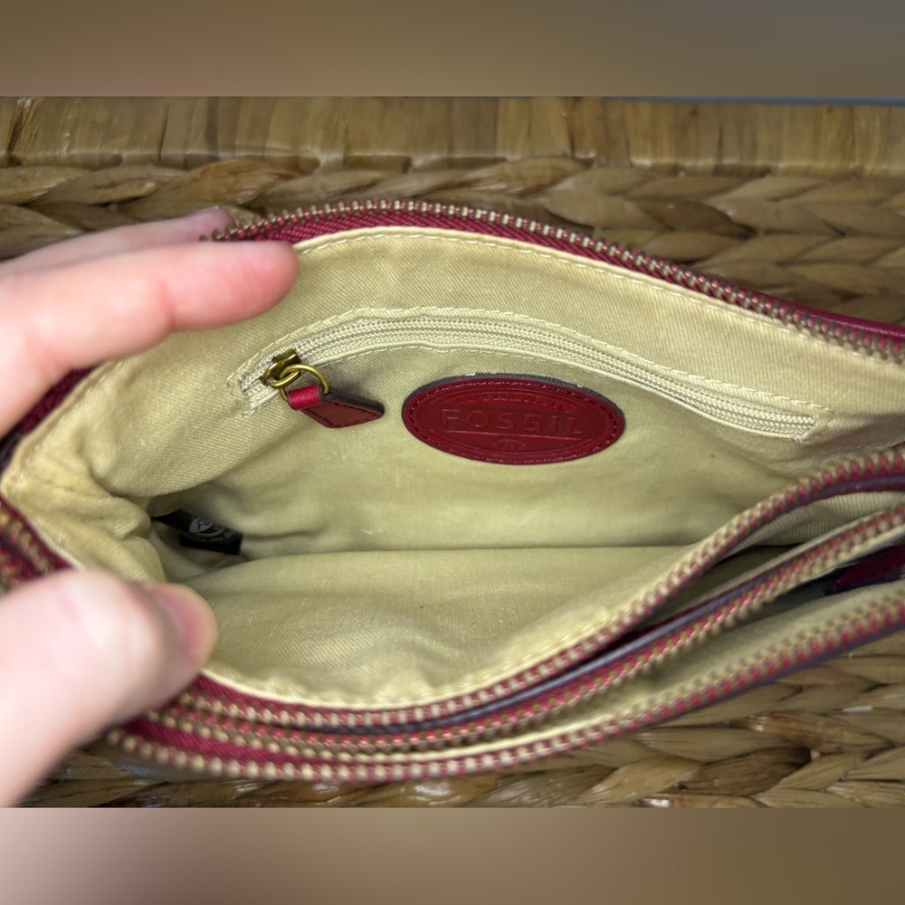 Fossil Red Leather Purse - Picture 13 of 16